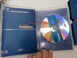 Ford Focus C-Max -esittelykirjanen ja CD-levy -presentation booklet + CD-disk