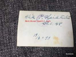 Vanha panssarivaunu ja kuski sodan jälkeen - valokuva v.1948 Parola