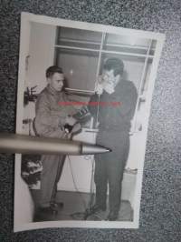 Suomiviihdettä? "jäykät jätkät" I -valokuva